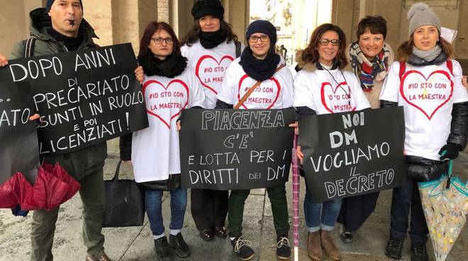 La protesta delle maestre a Parma