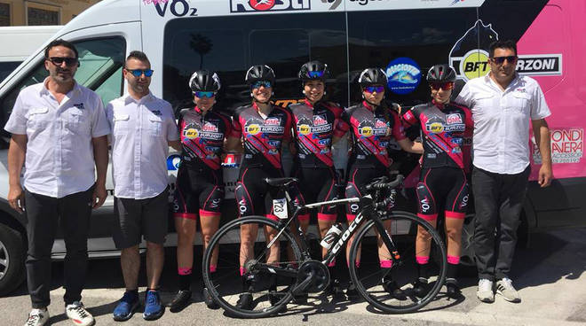 Il VO2 Team Pink al Giro della Campania