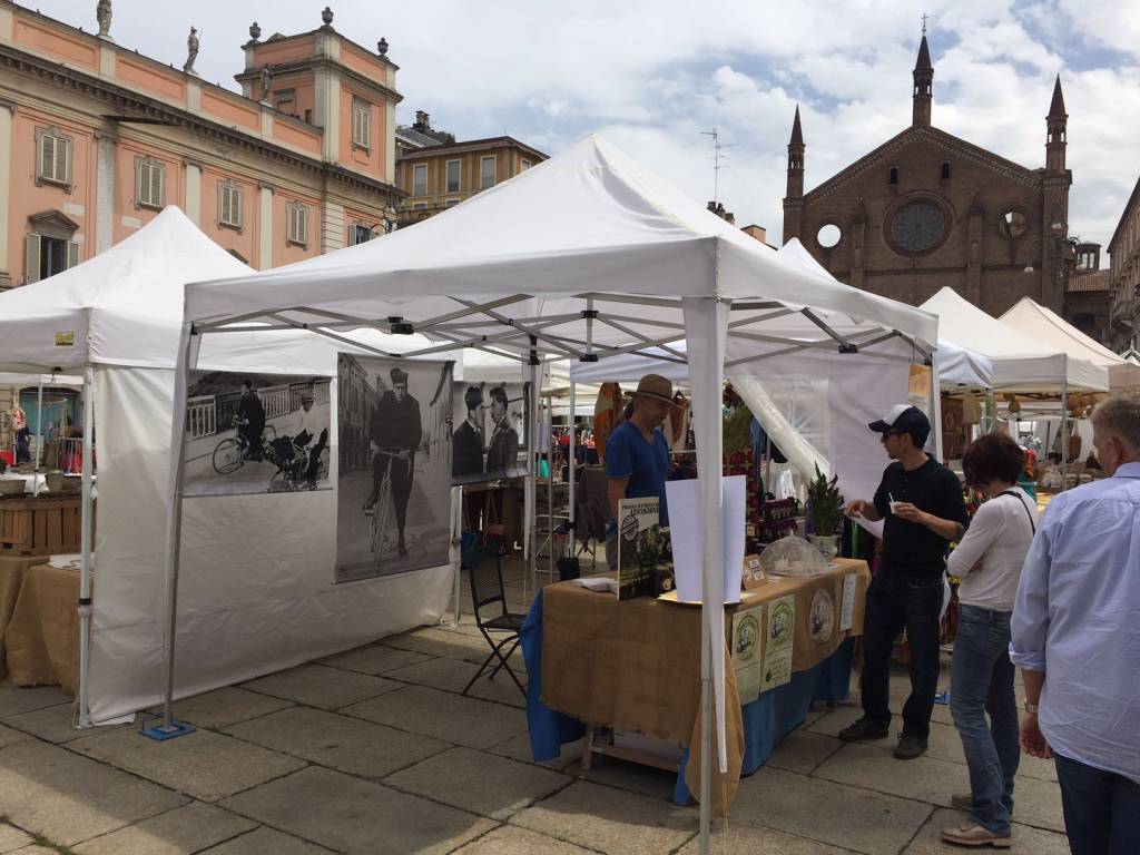 Mercatino A/Mano