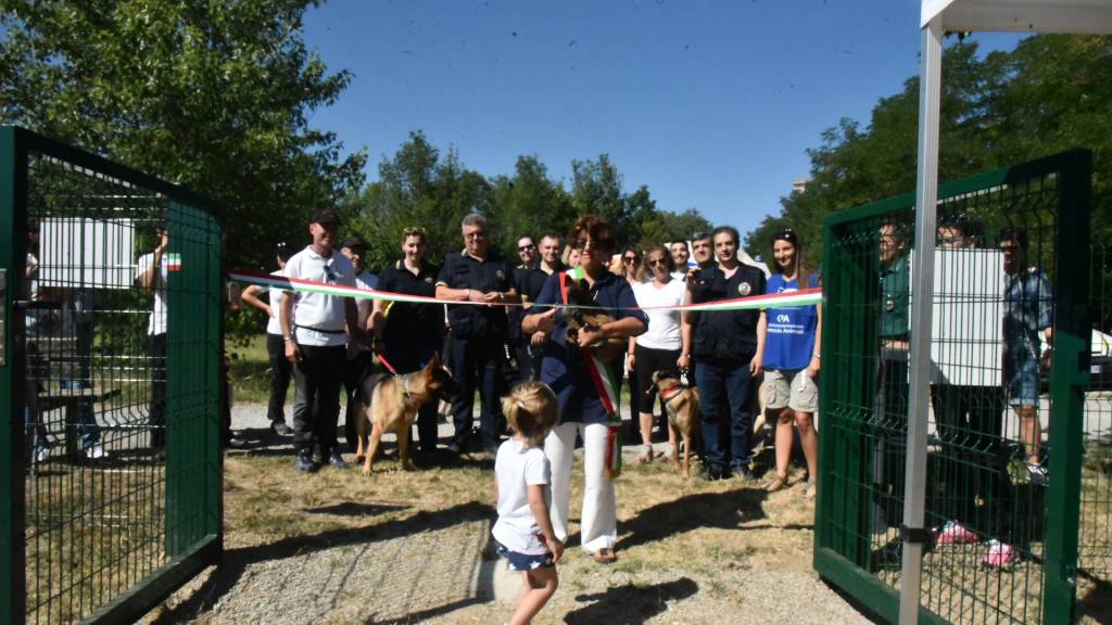 Inagurazione area di sgambamento cani a Montecucco