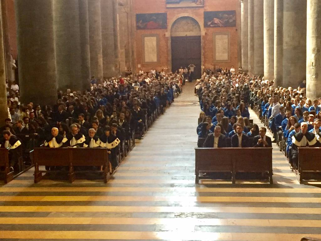 La cerimonia delle lauree della Cattolica in Duomo