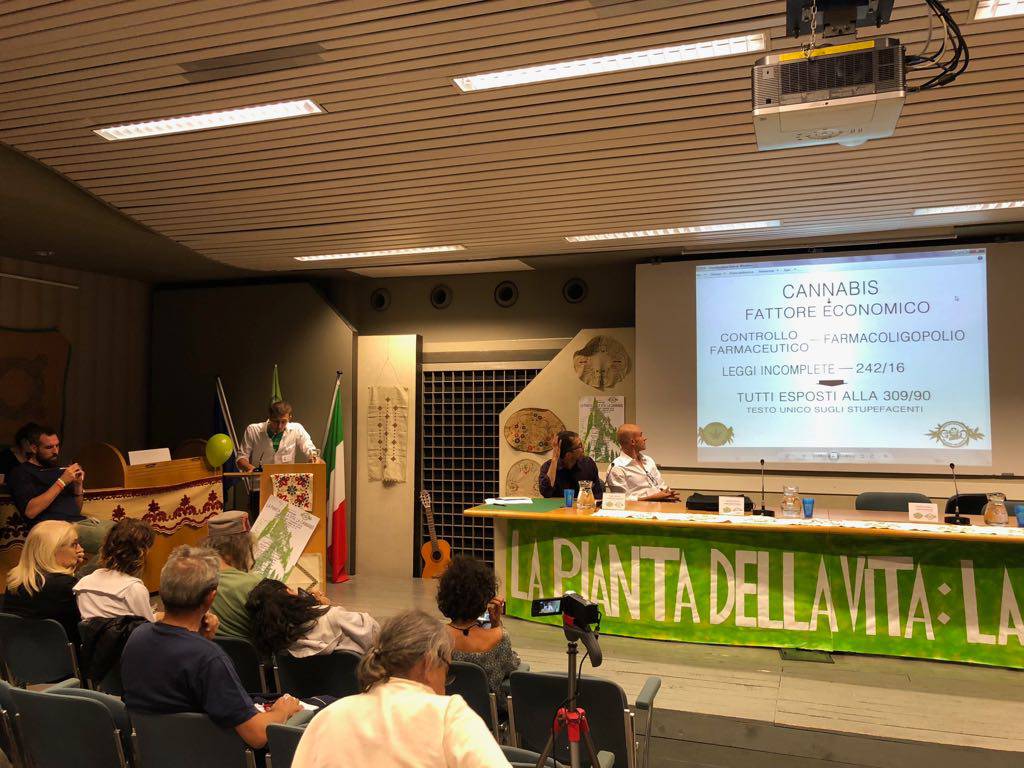 Convegno sulla cannabis