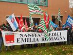 sciopero dei medici a Bologna il sit in