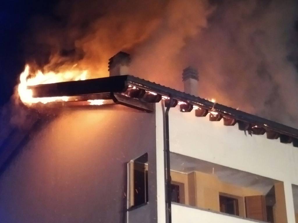 Incendio a San Nicolò nella notte del 1 dicembre