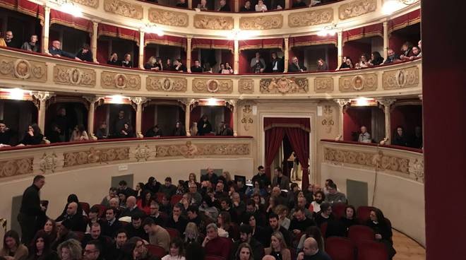 Joe Bastianich al teatro Verdi di Fiorenzuola 