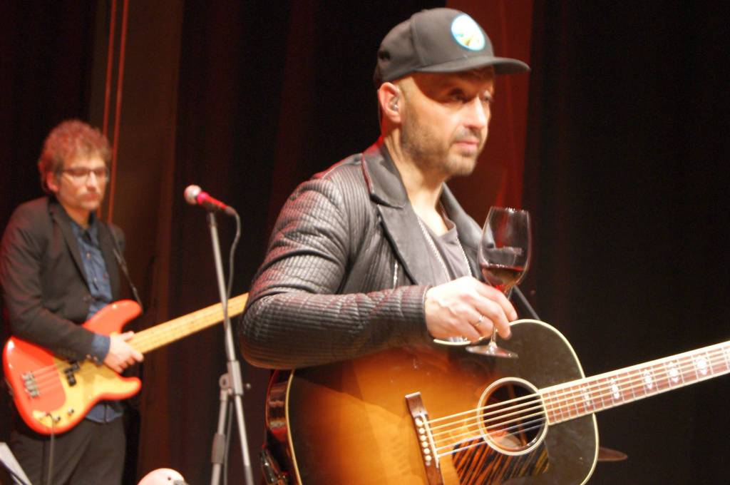 Joe Bastianich al teatro Verdi di Fiorenzuola 