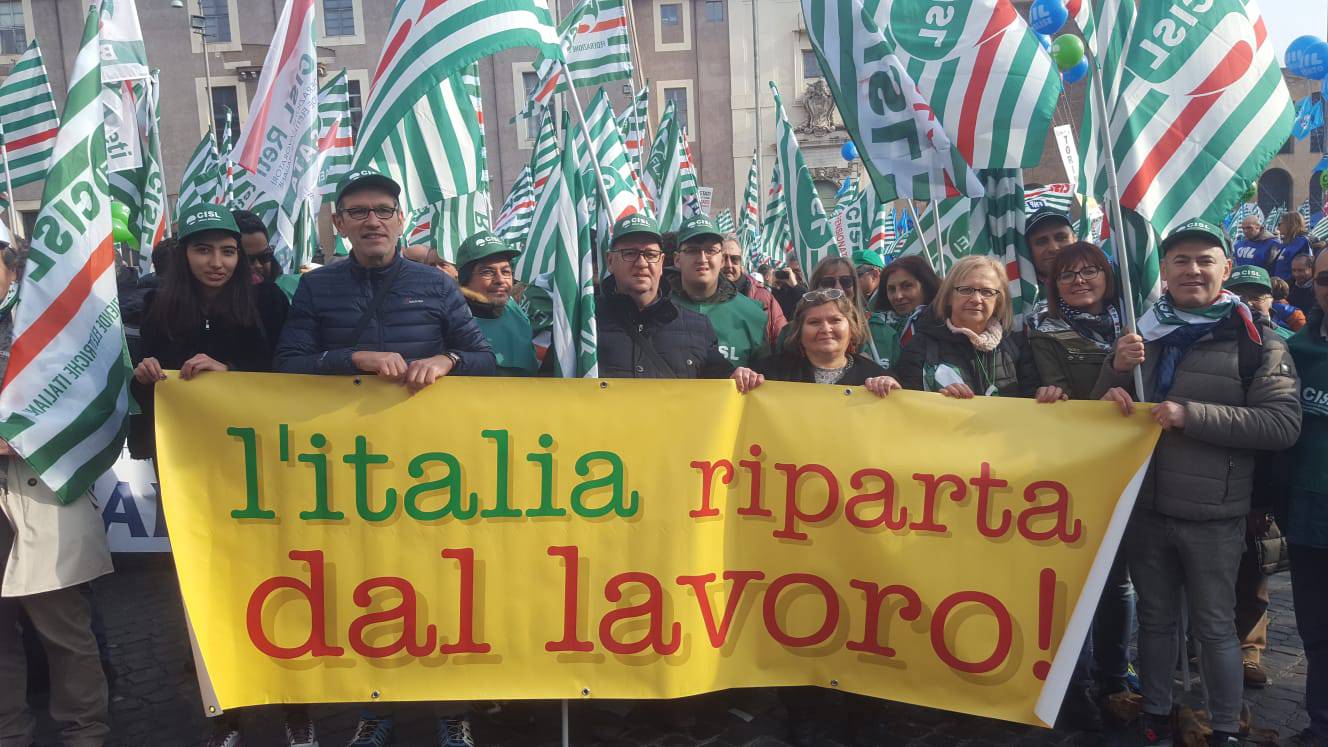 La manifestazione dei sindacati a Roma