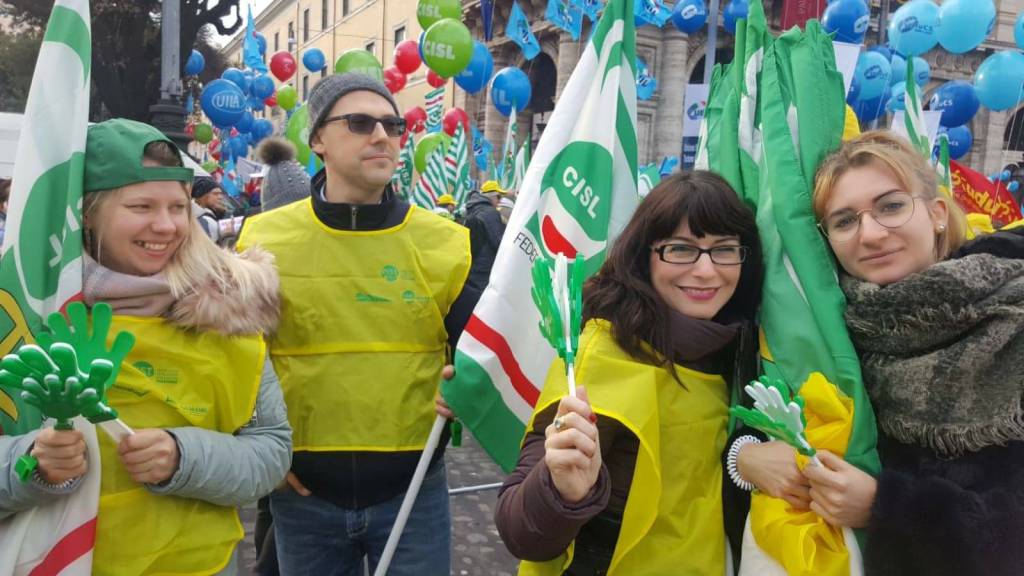 La manifestazione dei sindacati a Roma