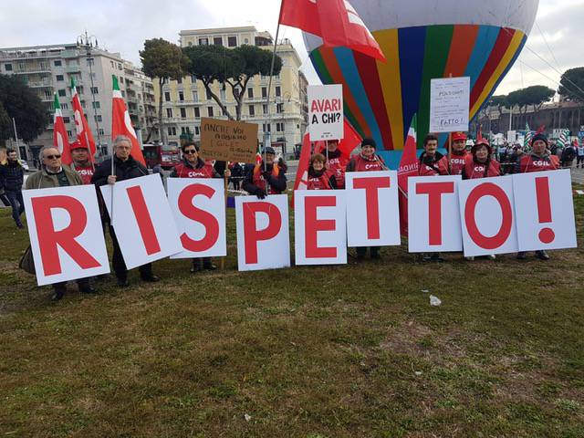 La manifestazione dei sindacati a Roma