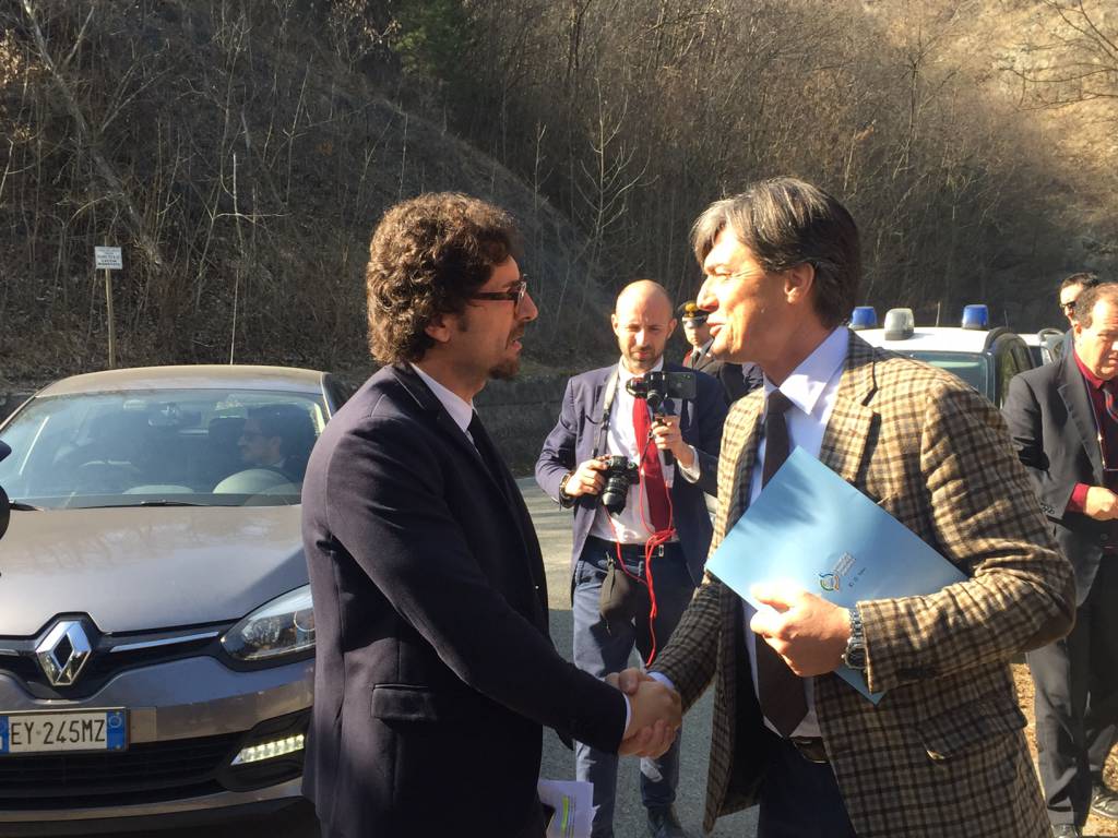 Il Ministro Toninelli alla diga del Molato