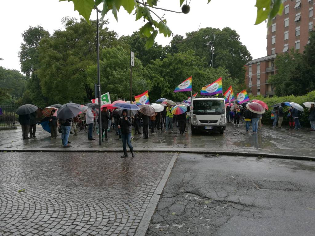 Il corteo dei diritti in cammino