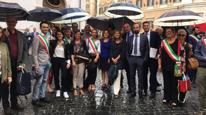 La protesta a Roma contro i tagli per le fusioni