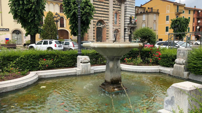 Piazza Colombo a Bettola