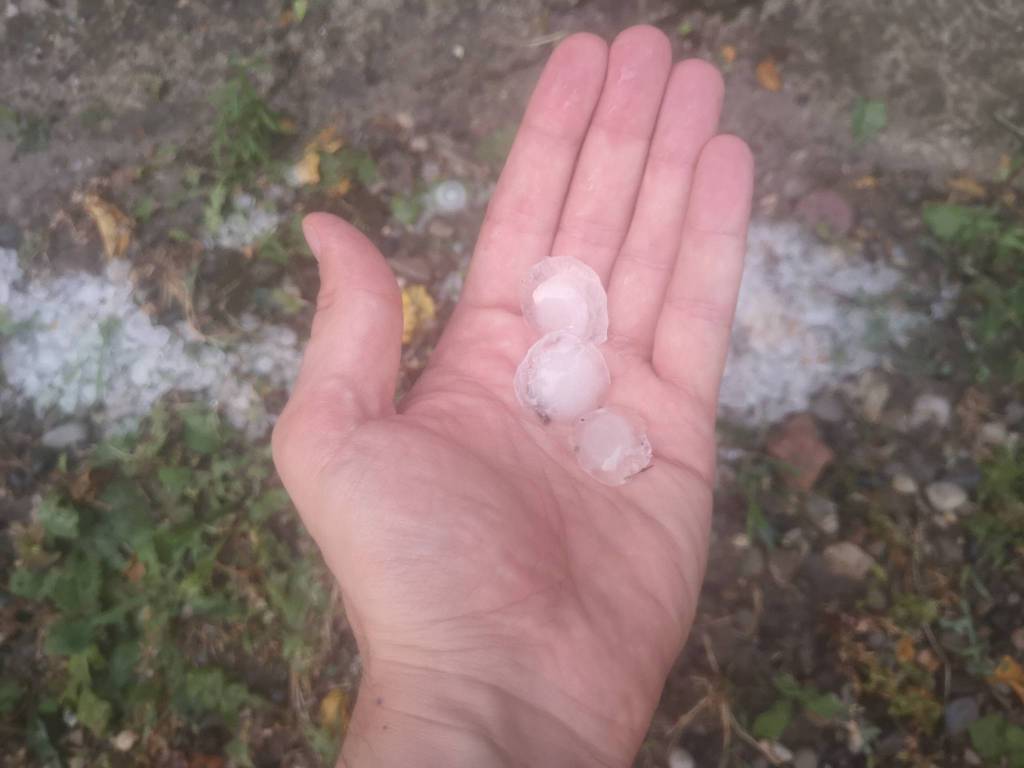 Temporali, grandine e arcobaleno