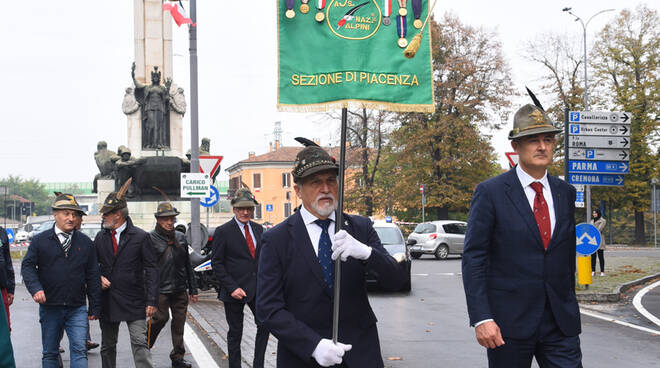 La prima giornata del raduno degli alpini