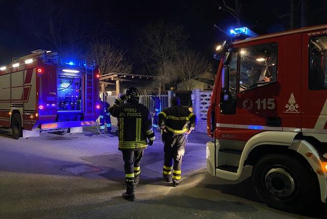 incendio cassonetto san rocco al porto