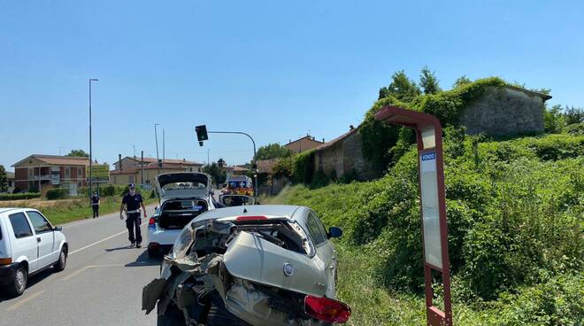 incidente semaforo Mucinasso