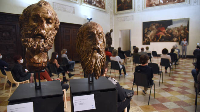 palazzo farnese visita serale