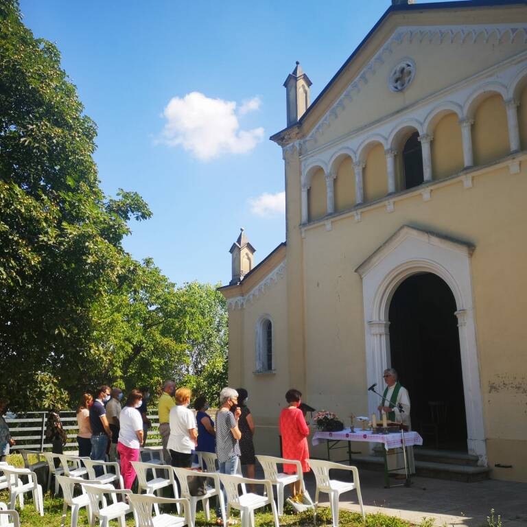 messa all'aperto a Bramaiano