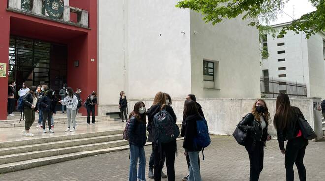 Il ritorno a scuola in zona gialla a Piacenza