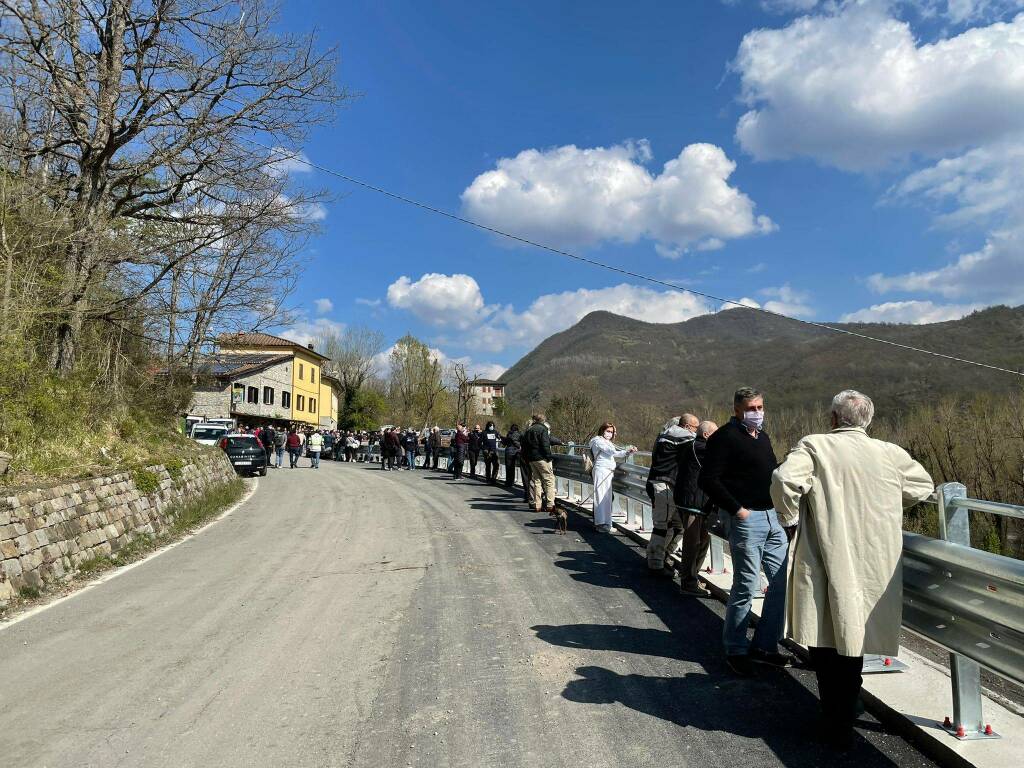 manifestazione Ponte Lenzino