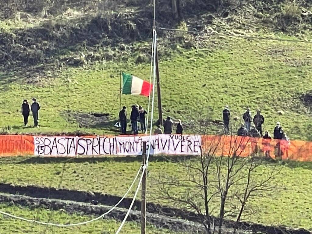 Manifestazione ponte Lenzino