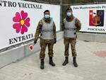 Militari in servizio al centro vaccinale di Piacenza