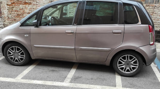 Parcheggio selvaggio in città