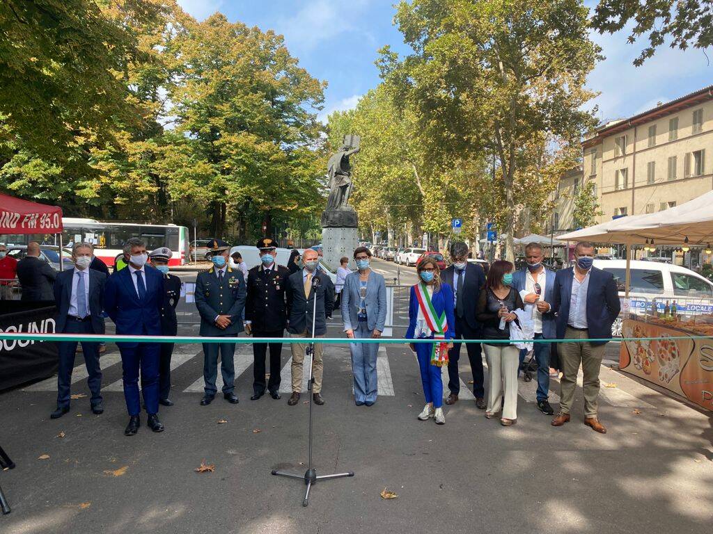 inaugurazione mercato europeo