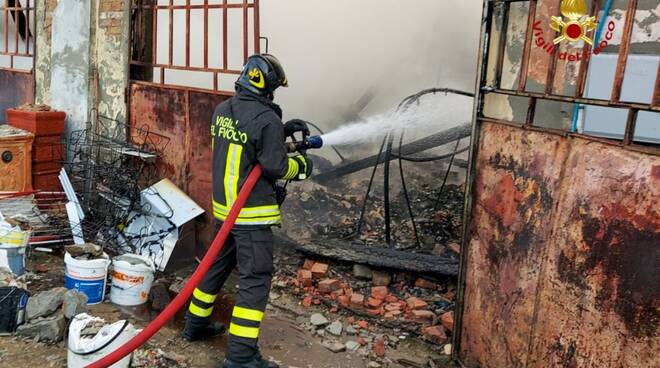 incendio vigili del fuoco Cortemaggiore