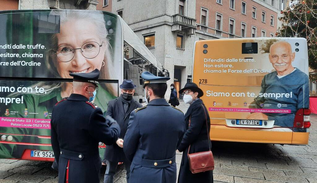 Truffe agli anziani - campagna sensibilizzazione sui bus