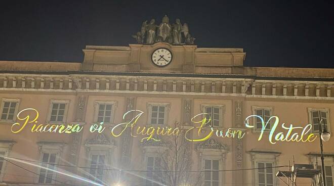 Video mapping di Natale sul palazzo Vescovile