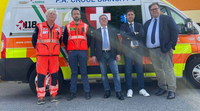 Nuova ambulanza donata da Coldiretti