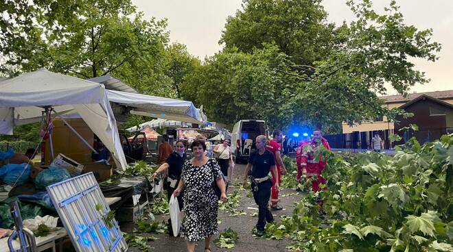 Fiera devastata dal temporale