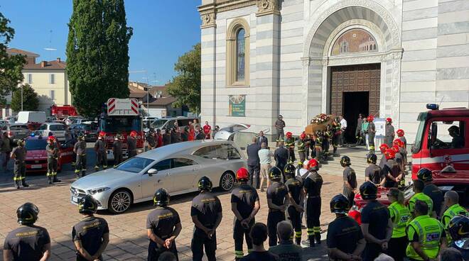 funerali vigile del fuoco Marchini