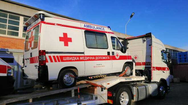 ambulanza croce rossa Ucraina