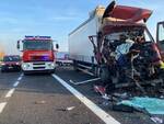 incidente A21 tamponamento mezzi pesanti