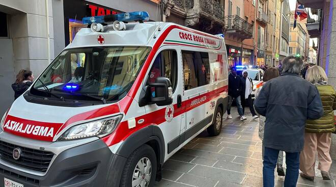 Ambulanza in centro