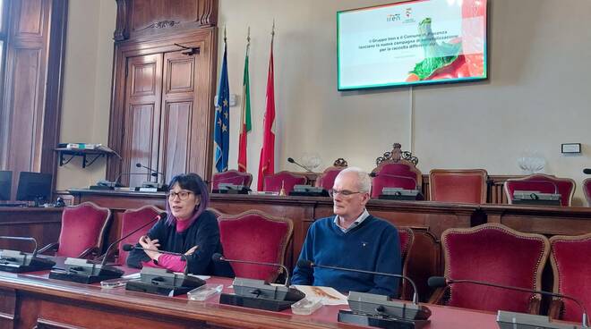 L'assessora Serena Groppelli e l'amministratore delegato di Iren Ambiente Eugenio Bertolini