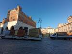 villaggio di Natale assemblaggio piazza Cavalli