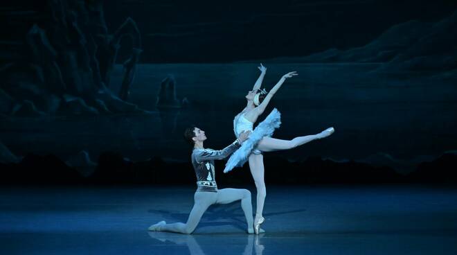 lago dei cigni balletto Tbilisi