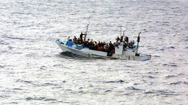 Migranti in mare